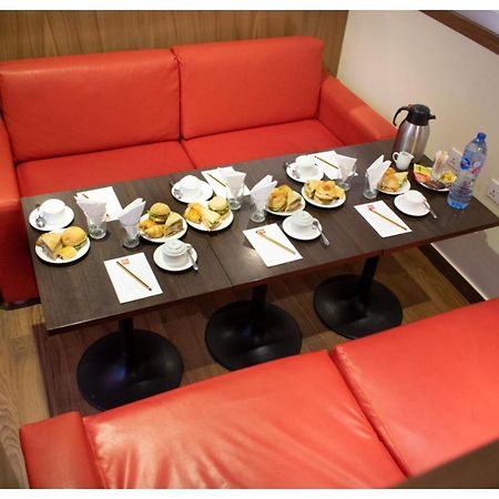 Ibis Lagos Airport Икея Экстерьер фото
