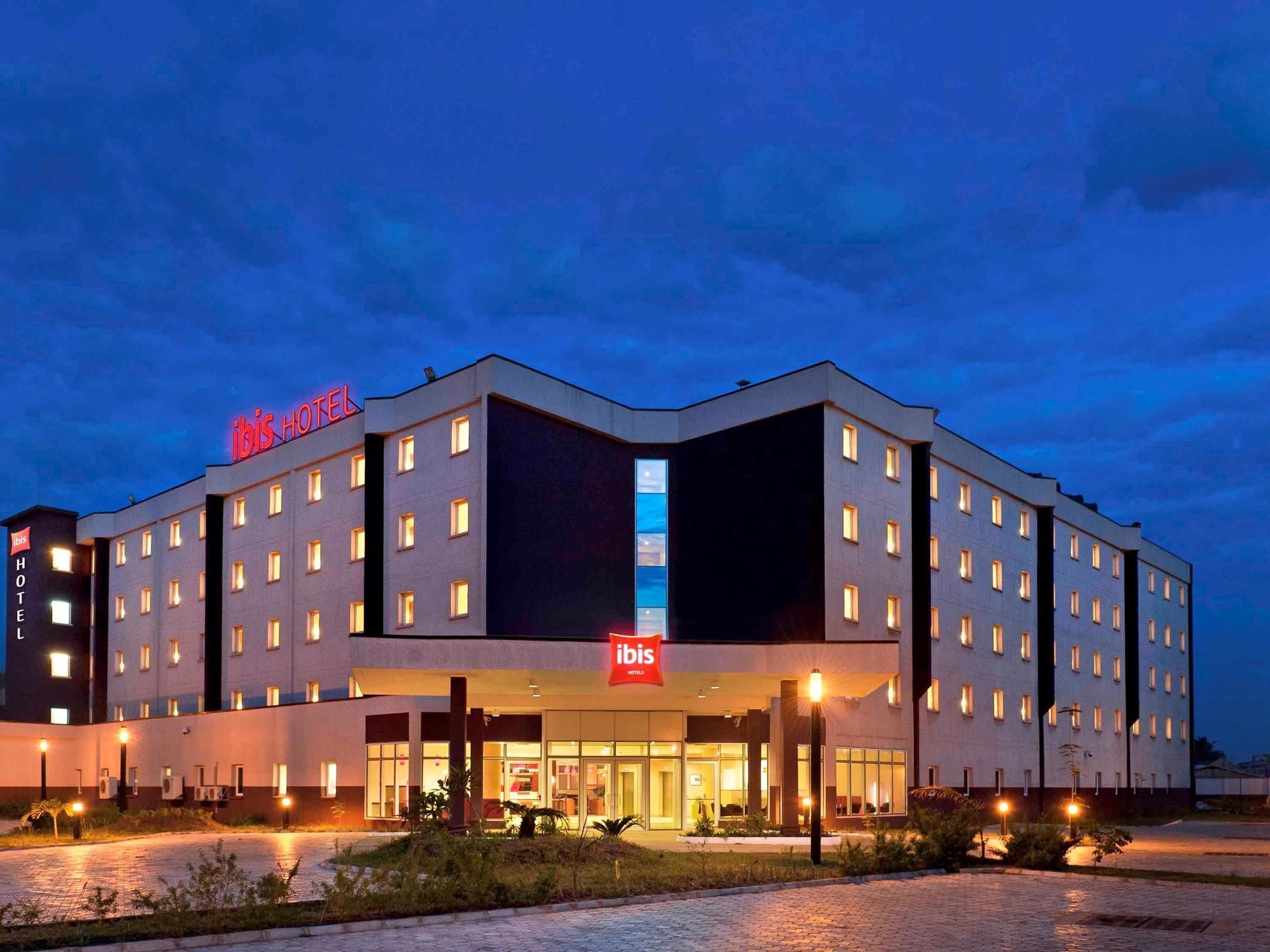 Ibis Lagos Airport Икея Экстерьер фото