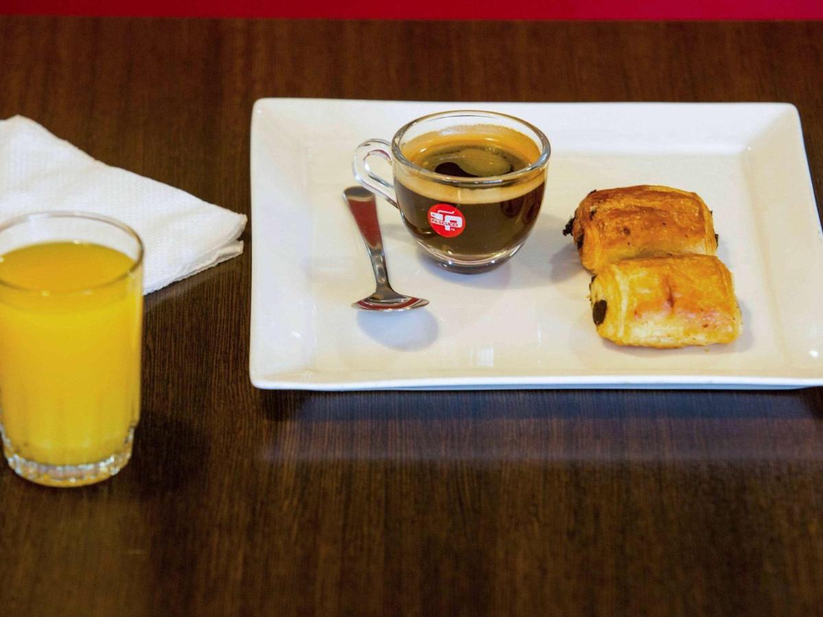 Ibis Lagos Airport Икея Экстерьер фото