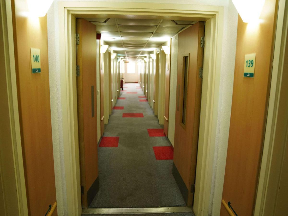 Ibis Lagos Airport Икея Экстерьер фото