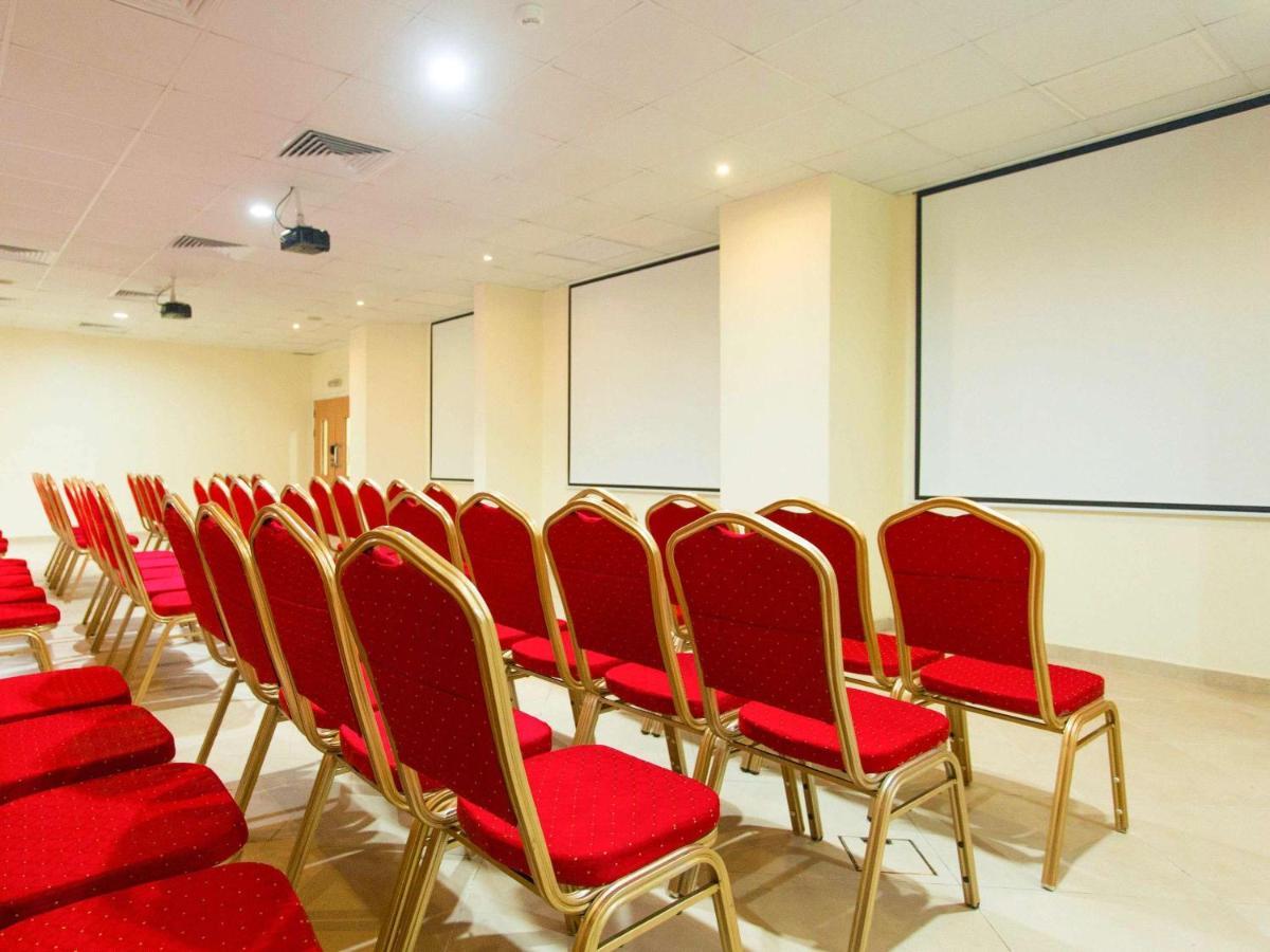Ibis Lagos Airport Икея Экстерьер фото