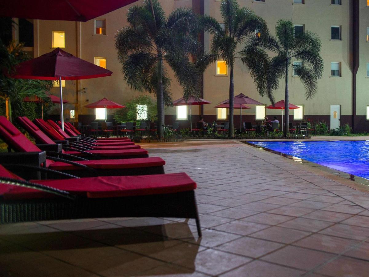 Ibis Lagos Airport Икея Экстерьер фото